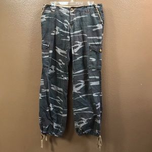 Forever 21 Camo Cargo pants